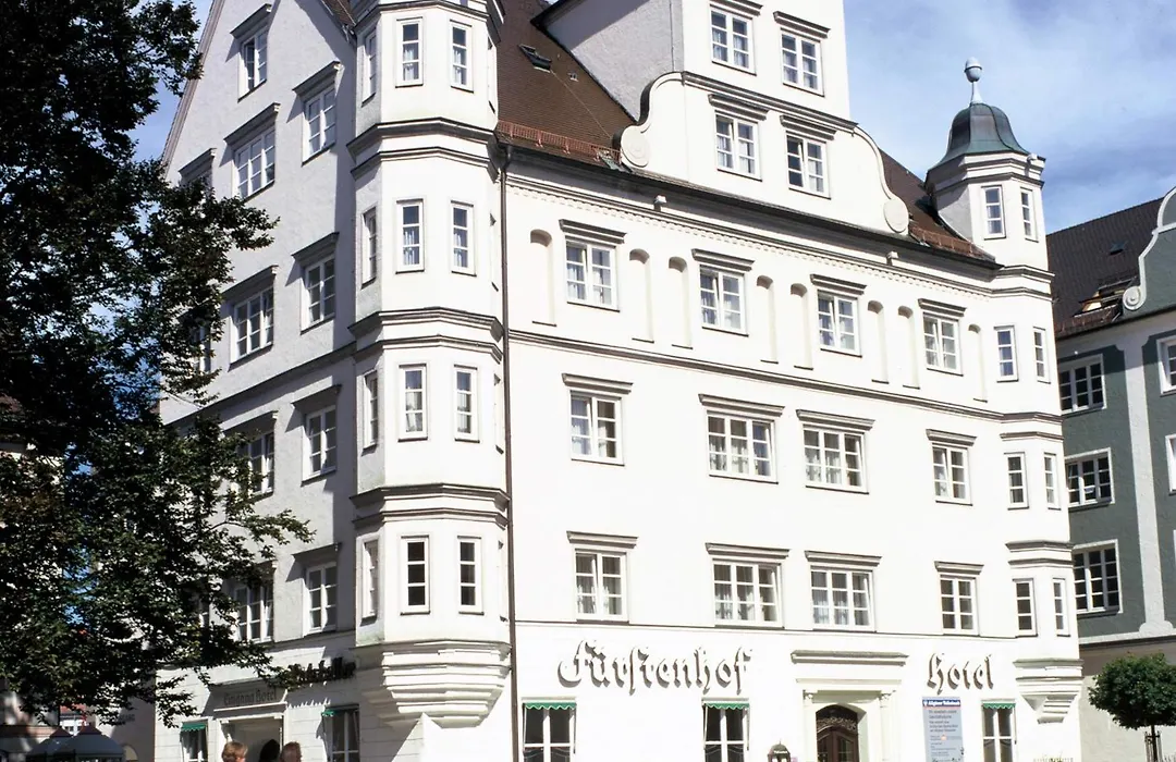 Der Fuerstenhof-1